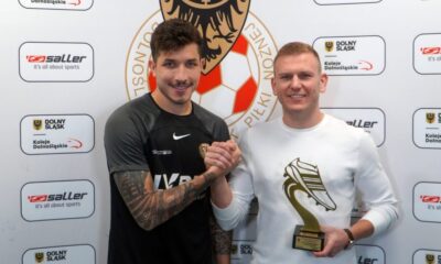 Łukasz Skolimowski został uhonorowany przez Dolnośląski Związek Piłki Nożnej okolicznościową statuetką za koronę króla strzelców IV ligi w ubiegłym sezonie. Wręczył ją napastnik Śląska Wrocław Erik Exposito.